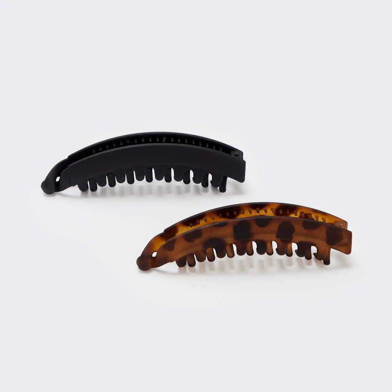 Banana Clip 2pc - Black & Tort, Made of Black Plastic with Tornado Design, Ideal for Food Storage
